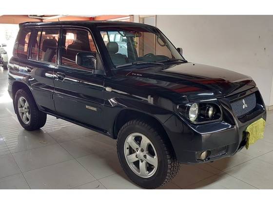 MITSUBISHI PAJERO TR4 2.0 4X4 16V 140CV FLEX 4P AUTOMÁTICO MITSUBISHI PAJERO TR4 2.0 4X4 16V 140CV FLEX 4P AUTOMÁTICO